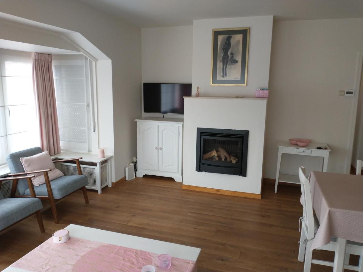 Zonnig Appartement Met 3 Slaapkamers En Gratis Parking Oostduinkerke-Bad Exterior foto